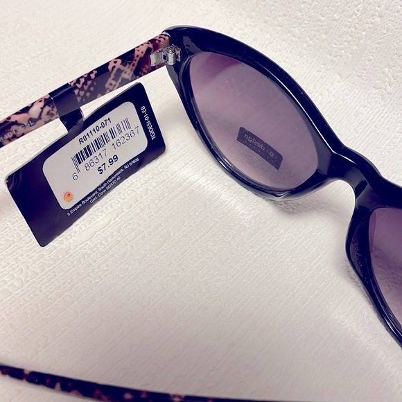 🕶️ 4 pairs NWT Sunglasses Bundle 🕶️ - Picture 11 of 11